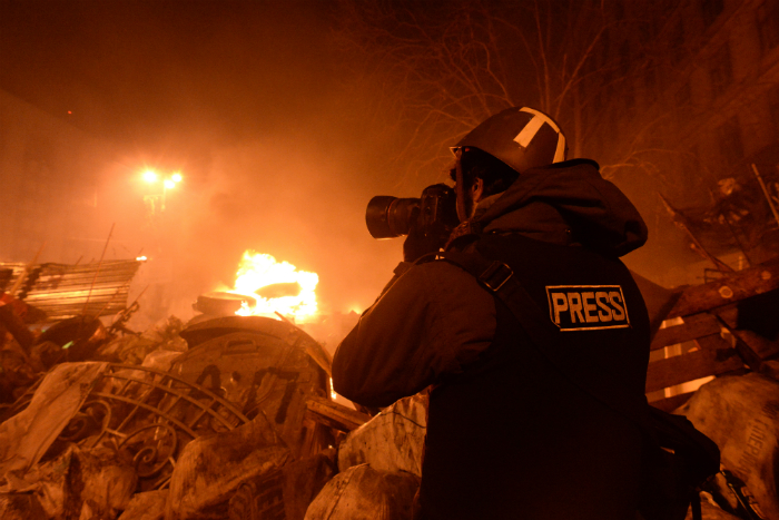 Journalist_documenting_events_at_the_Independence_square